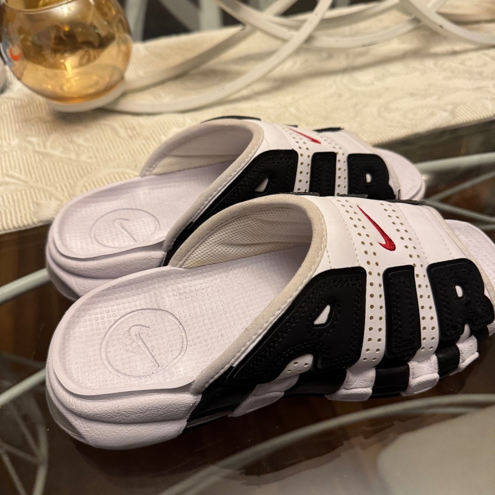 Nike slides size 6
